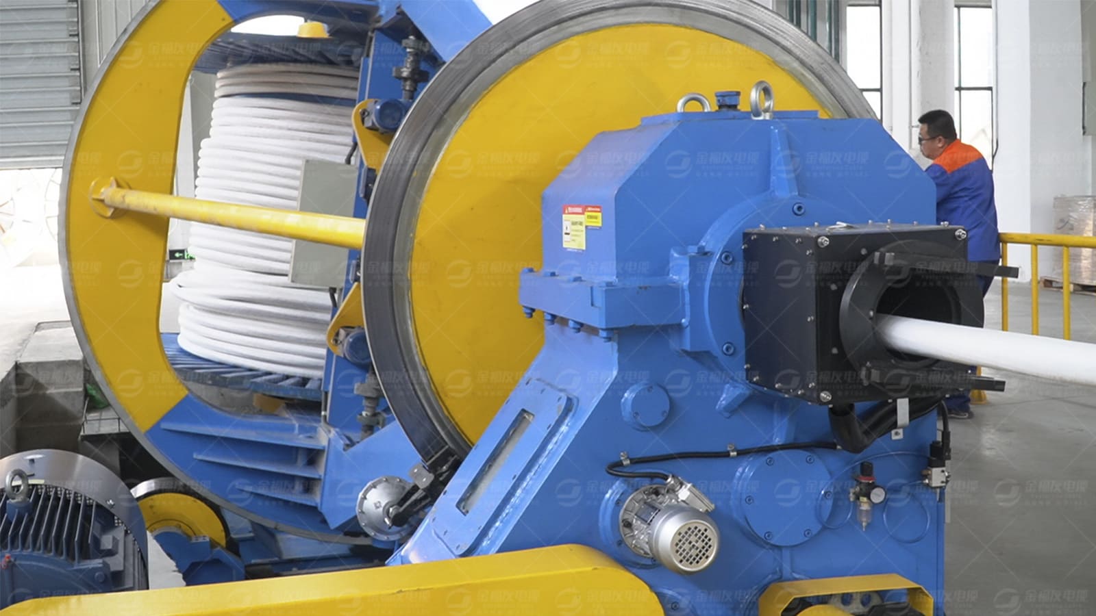 福纜天下，芯系萬(wàn)家